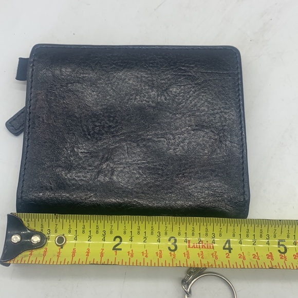 Wilson's Leather company small square change purse - Picture 3 of 8